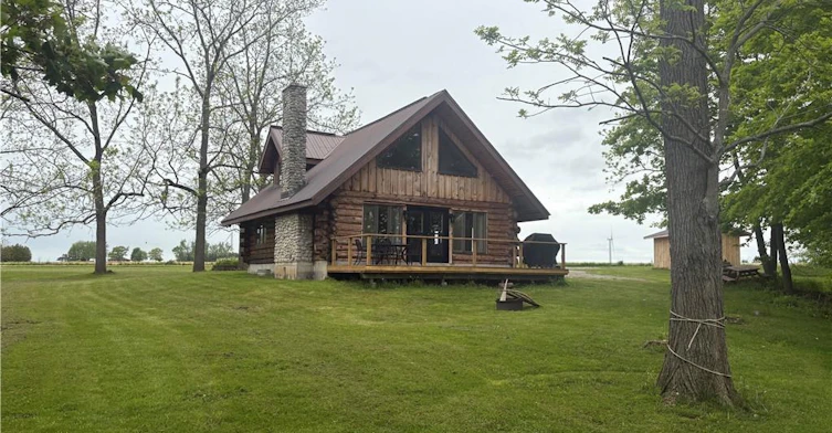 3 Upper Mohawk Point, Cayuga, ON, N0A 1K0