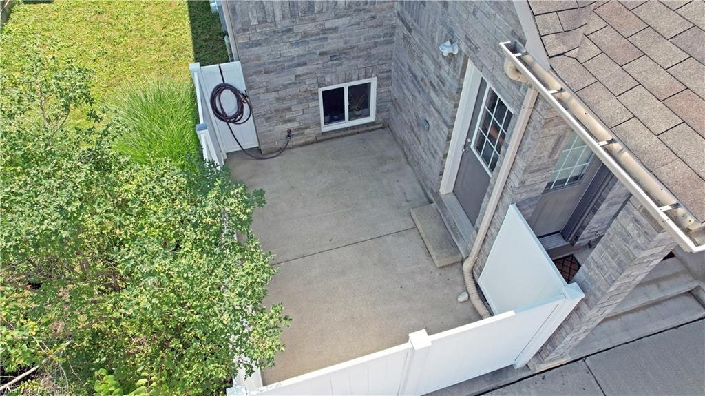 14A-240 Westmeadow Drive, Kitchener, ON, N2N 0A1 - 2
