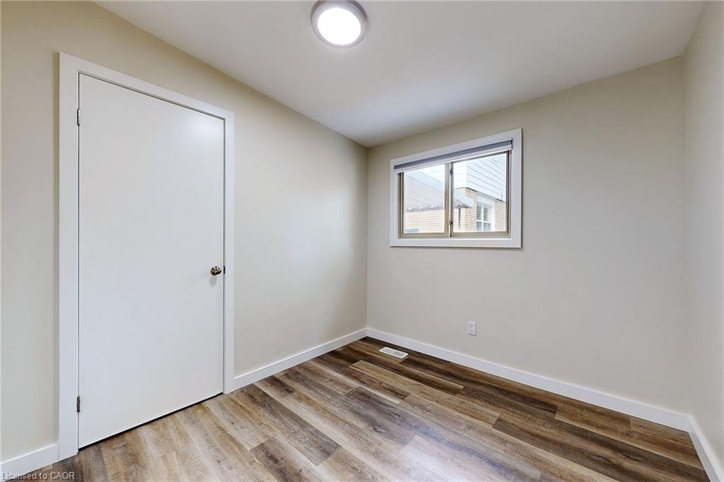UPPER-65 Fielding Crescent, Hamilton, ON, L8V 2P3 - 16