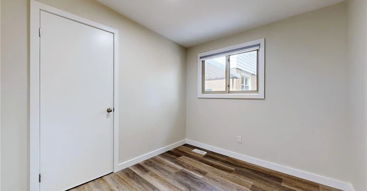 UPPER-65 Fielding Crescent, Hamilton, ON, L8V 2P3 - 16