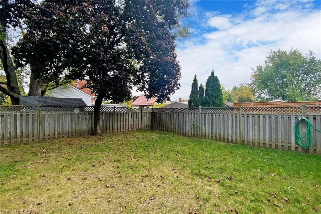 UPPER-65 Fielding Crescent, Hamilton, ON, L8V 2P3 - 21