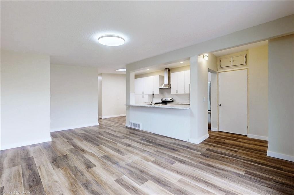 UPPER-65 Fielding Crescent, Hamilton, ON, L8V 2P3 - 10