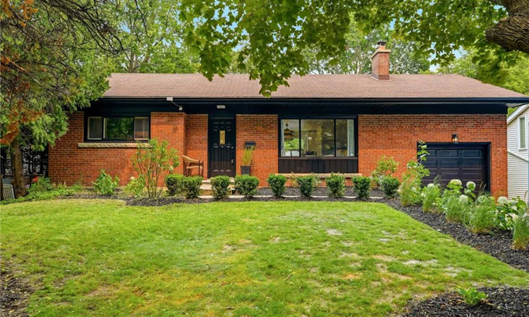 271 Linden Avenue