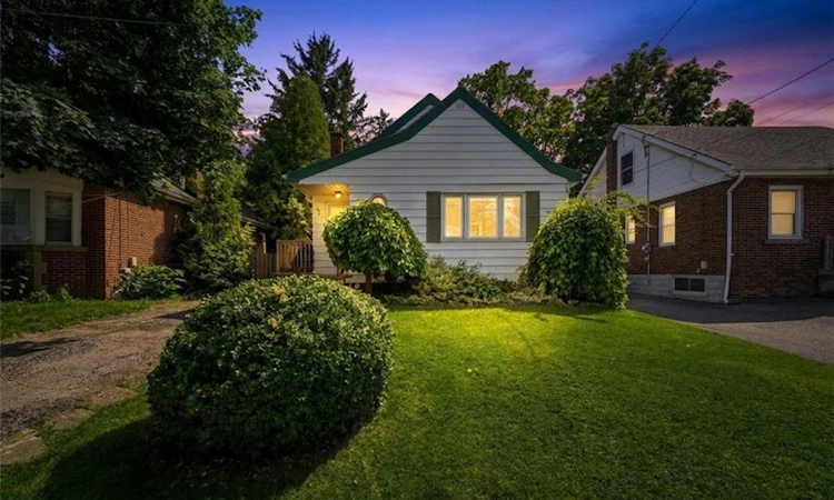 61 Glenmount Avenue