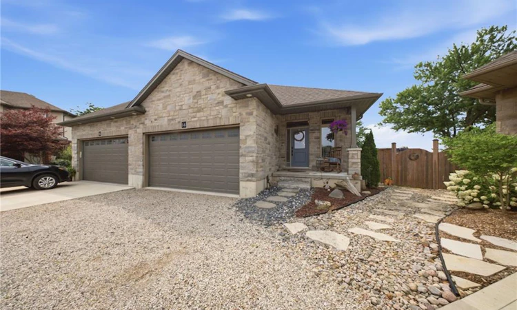 14 Ridgewood Court