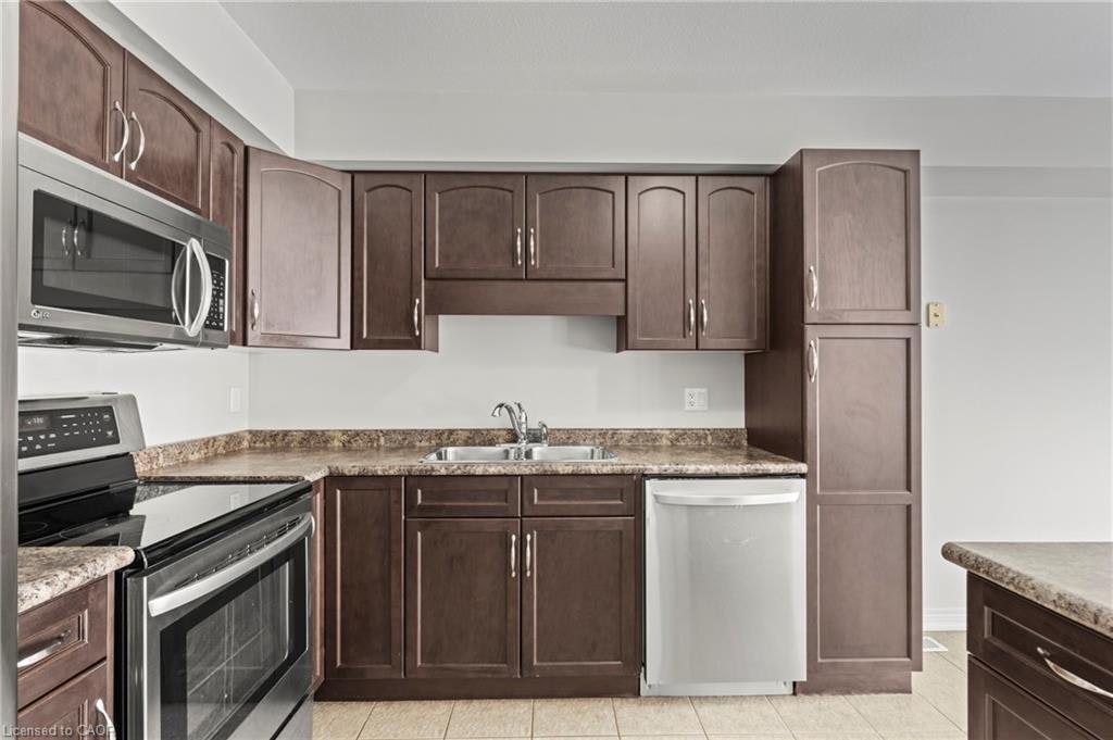 Main-141 Winterberry Boulevard, Thorold, ON, L2V 5G6 - 10