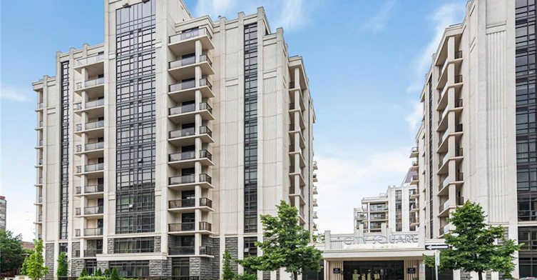 1009-81 Robinson Street, Hamilton, ON, L8P 0C2