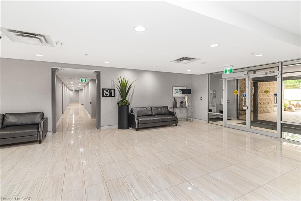 1009-81 Robinson Street, Hamilton, ON, L8P 0C2 - 3