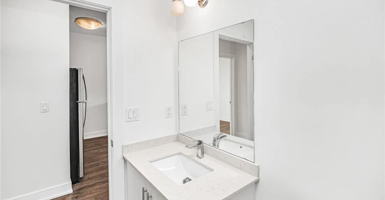 1009-81 Robinson Street, Hamilton, ON, L8P 0C2 - 29