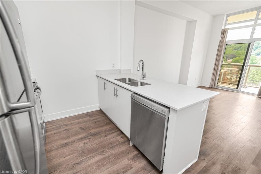 1009-81 Robinson Street, Hamilton, ON, L8P 0C2 - 12