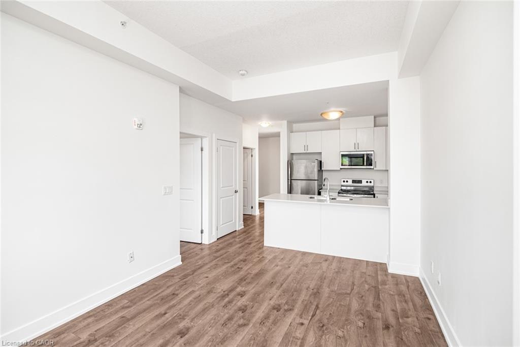 1009-81 Robinson Street, Hamilton, ON, L8P 0C2 - 9