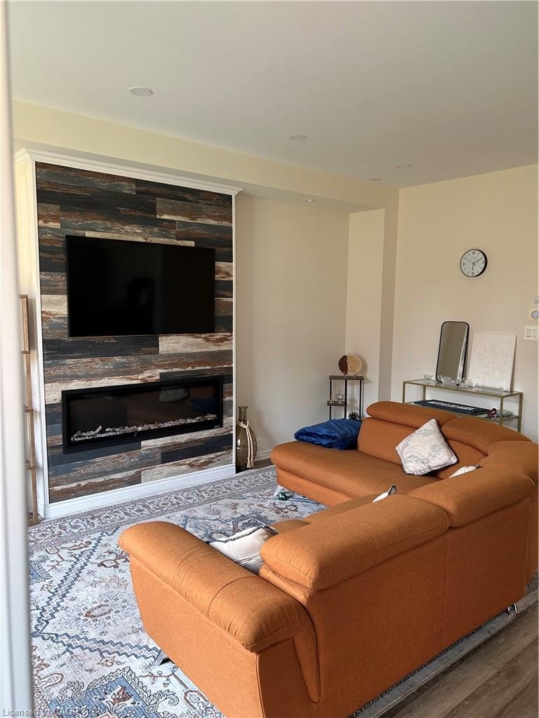 51 Magdalena Street, Hamilton, ON, L8J 0M3 - 3