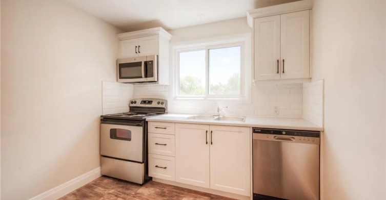 32-158 Erb Street E, Waterloo, ON, N2J 1M4 - 3