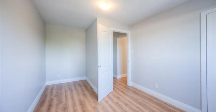 32-158 Erb Street E, Waterloo, ON, N2J 1M4 - 7