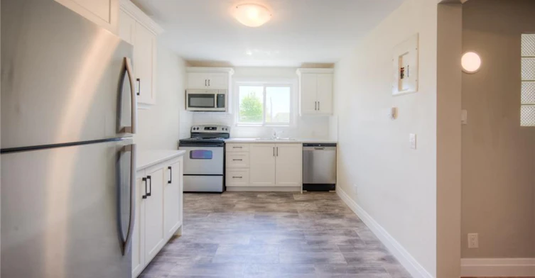 32-158 Erb Street E, Waterloo, ON, N2J 1M4 - 4