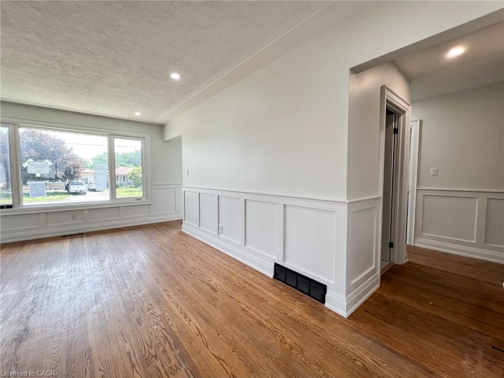 1-934 Upper Ottawa Street, Hamilton, ON, L8T 3V7 - 4