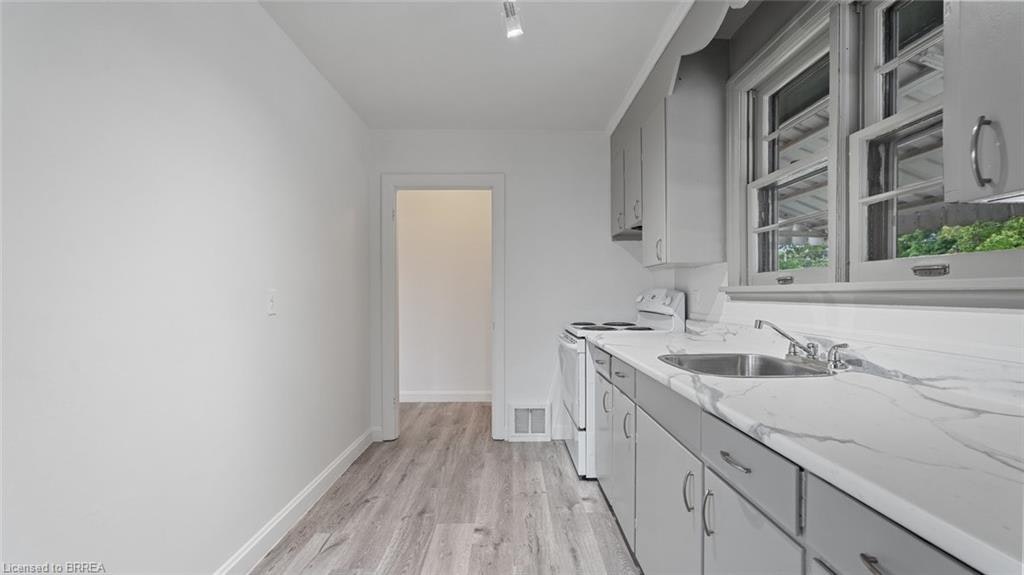 848 Colborne Street E, Brantford, ON, N3S 3S9 - 8
