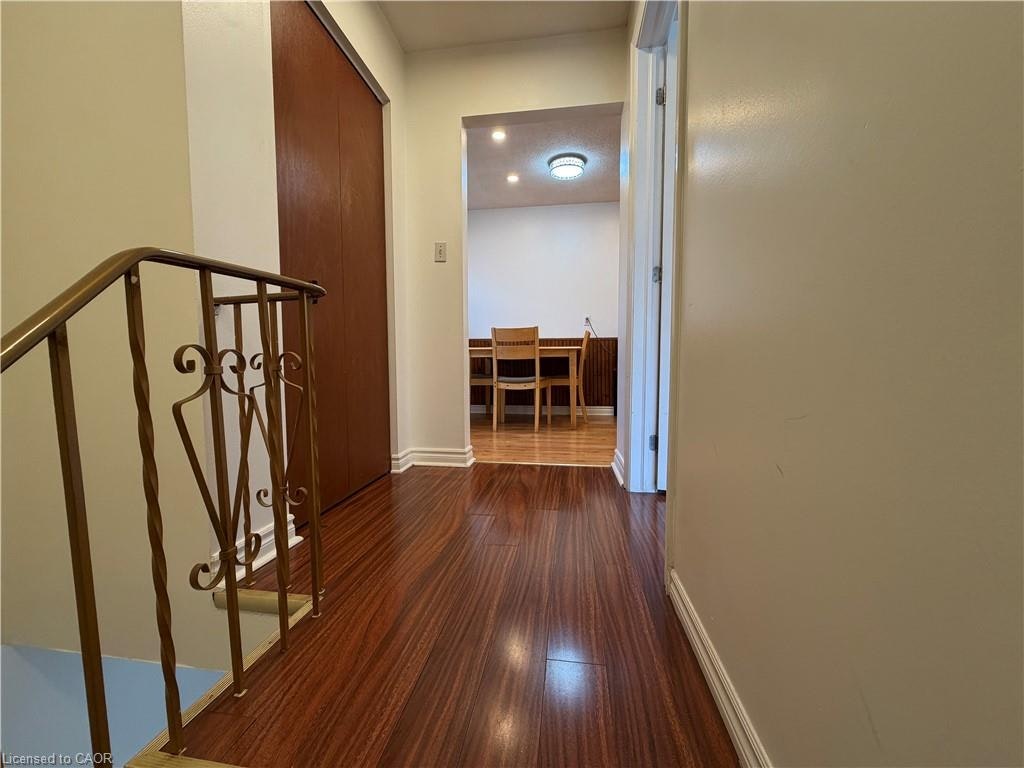 237 Veronica Drive, Kitchener, ON, N2A 2R8 - 3