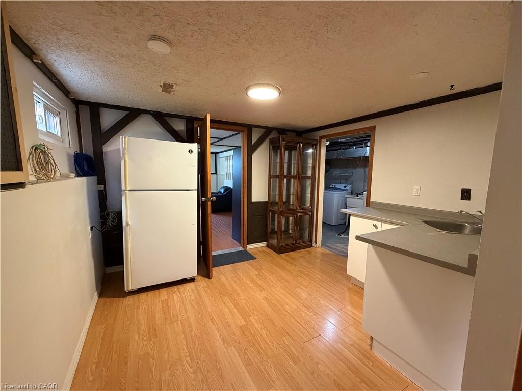 237 Veronica Drive, Kitchener, ON, N2A 2R8 - 18