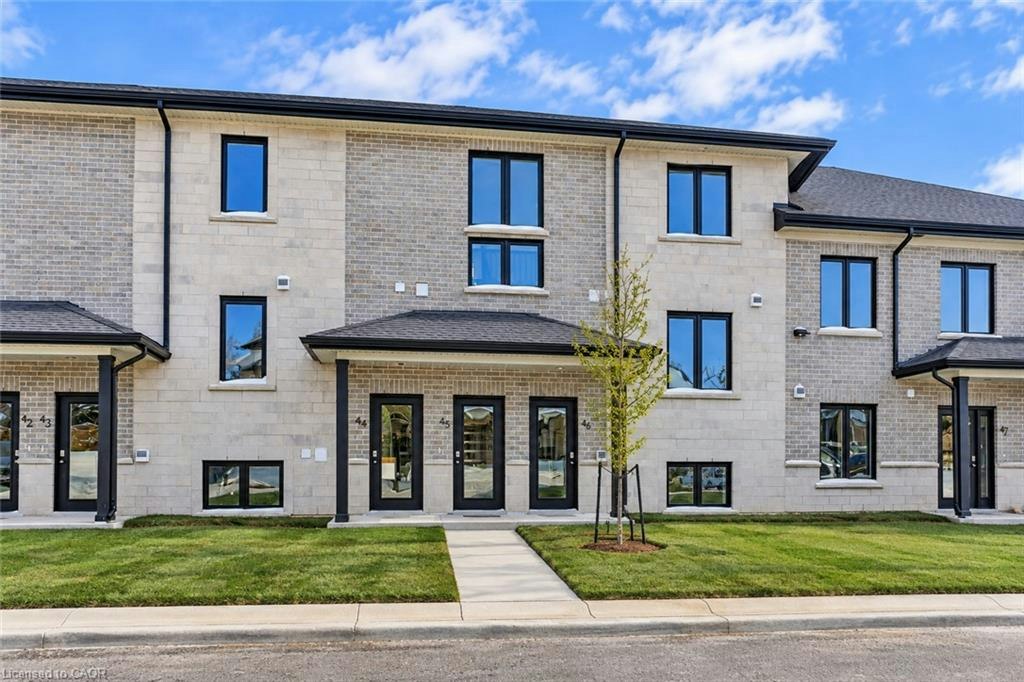 45-3202 Vivian Line, Stratford, ON, N5A 0K6