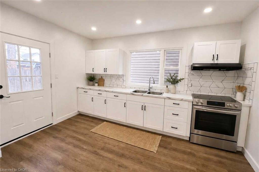 5 Rowanwood Street, Hamilton, ON, L8L 7H1 - 8
