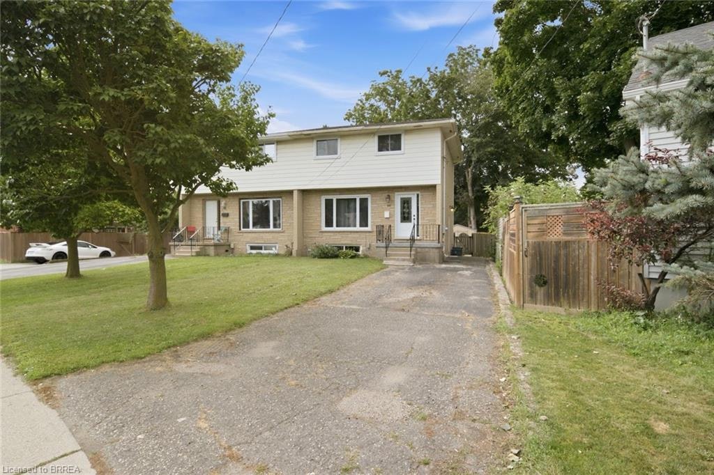 44 Stanley Street, Brantford, ON, N3S 7K8
