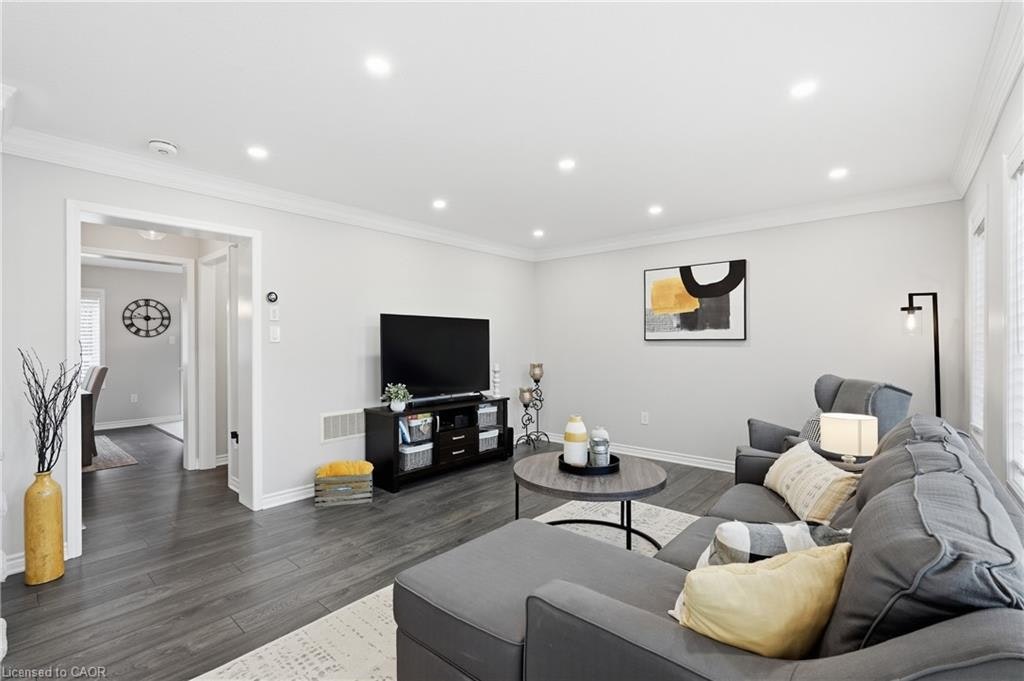15-230 Avonsyde Boulevard, Hamilton, ON, L8B 1T9 - 15