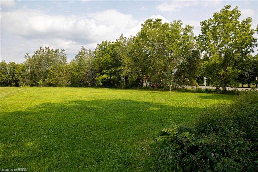 2 Kings Lane, Brant, ON, N0E 1R0