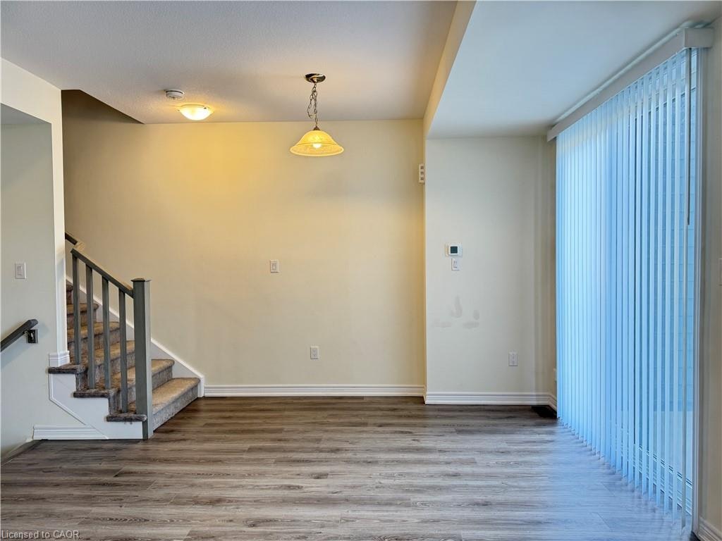 27-100 Hollywood Court, Cambridge, ON, N1R 0C5 - 3