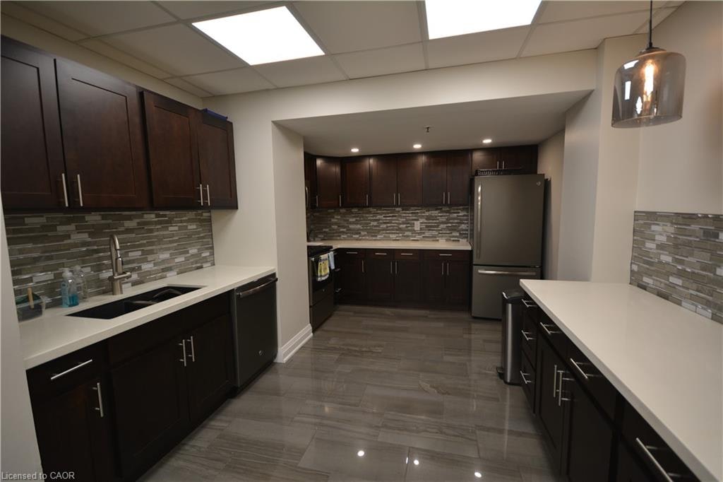 103-1270 Maple Crossing Boulevard E, Burlington, ON, L7S 2J3 - 30