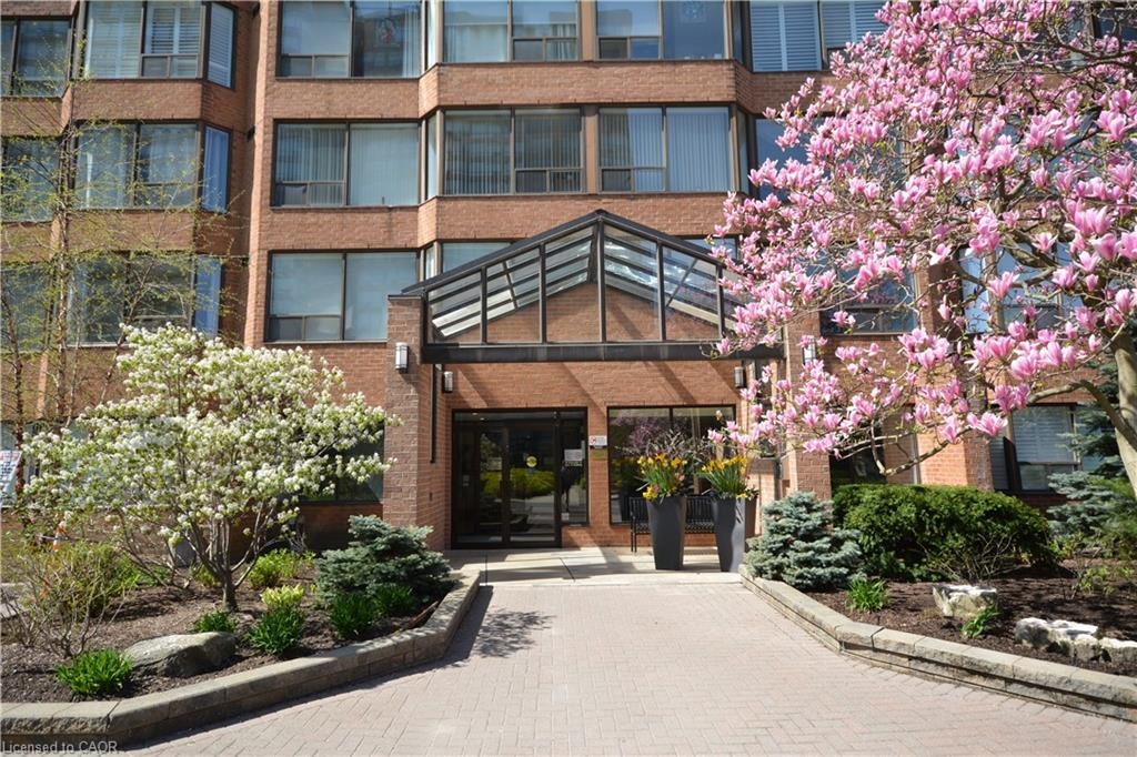 103-1270 Maple Crossing Boulevard E, Burlington, ON, L7S 2J3 - 3