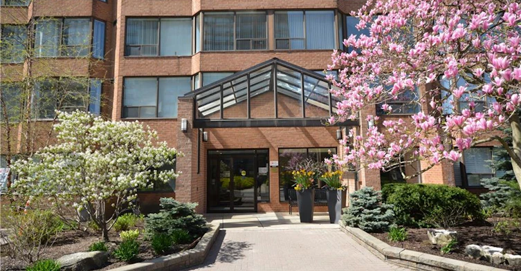 103-1270 Maple Crossing Boulevard E, Burlington, ON, L7S 2J3 - 3