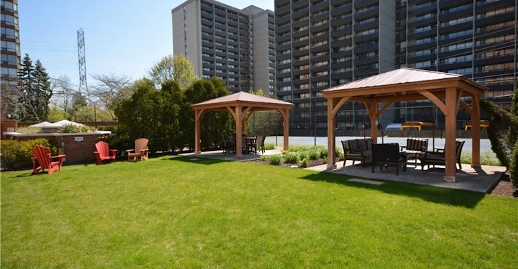 103-1270 Maple Crossing Boulevard E, Burlington, ON, L7S 2J3 - 38
