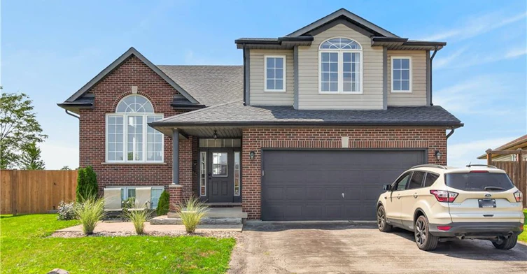86 Golden Acres Drive, West Lincoln, ON, L0R 2A0 - 2