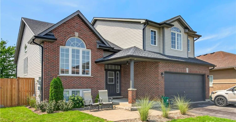 86 Golden Acres Drive, West Lincoln, ON, L0R 2A0