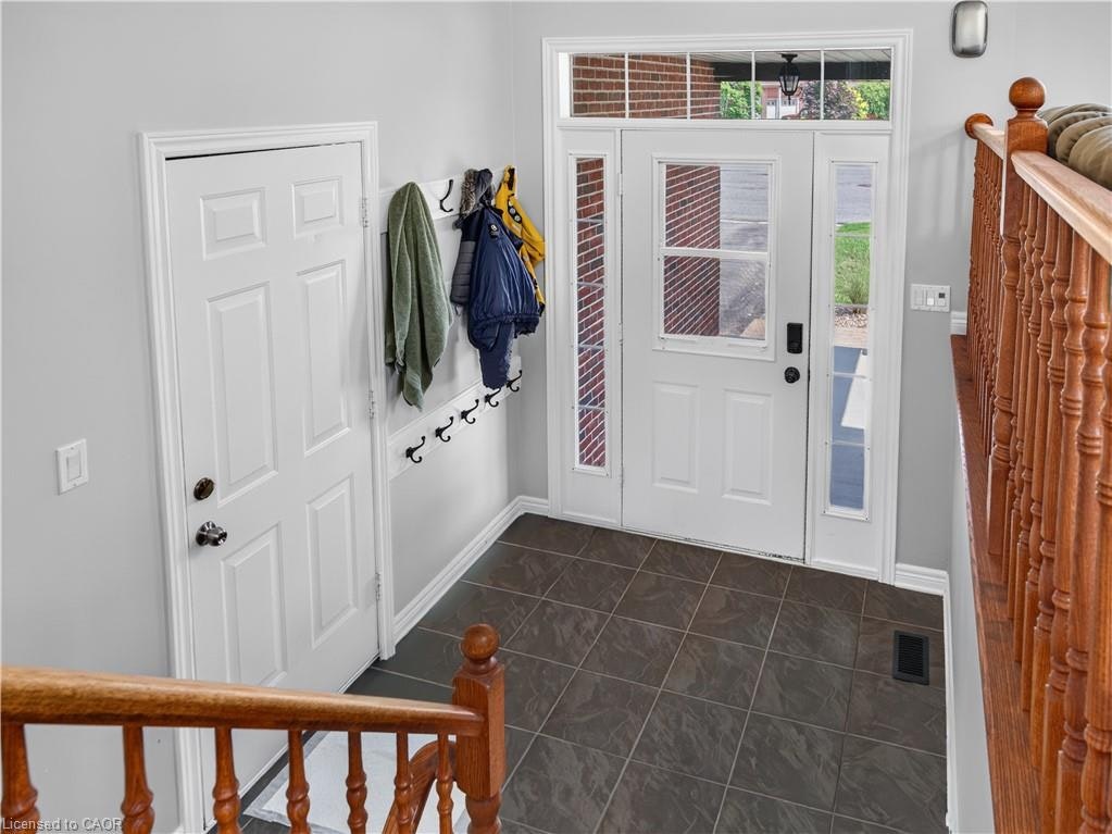 86 Golden Acres Drive, West Lincoln, ON, L0R 2A0 - 5
