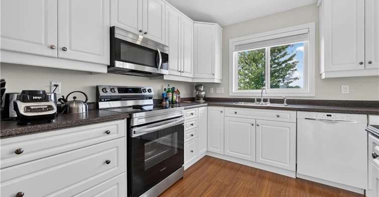 86 Golden Acres Drive, West Lincoln, ON, L0R 2A0 - 22