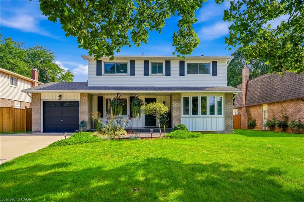 4 Royal Orchard Crescent, St. Catharines, ON, L2N 4E9