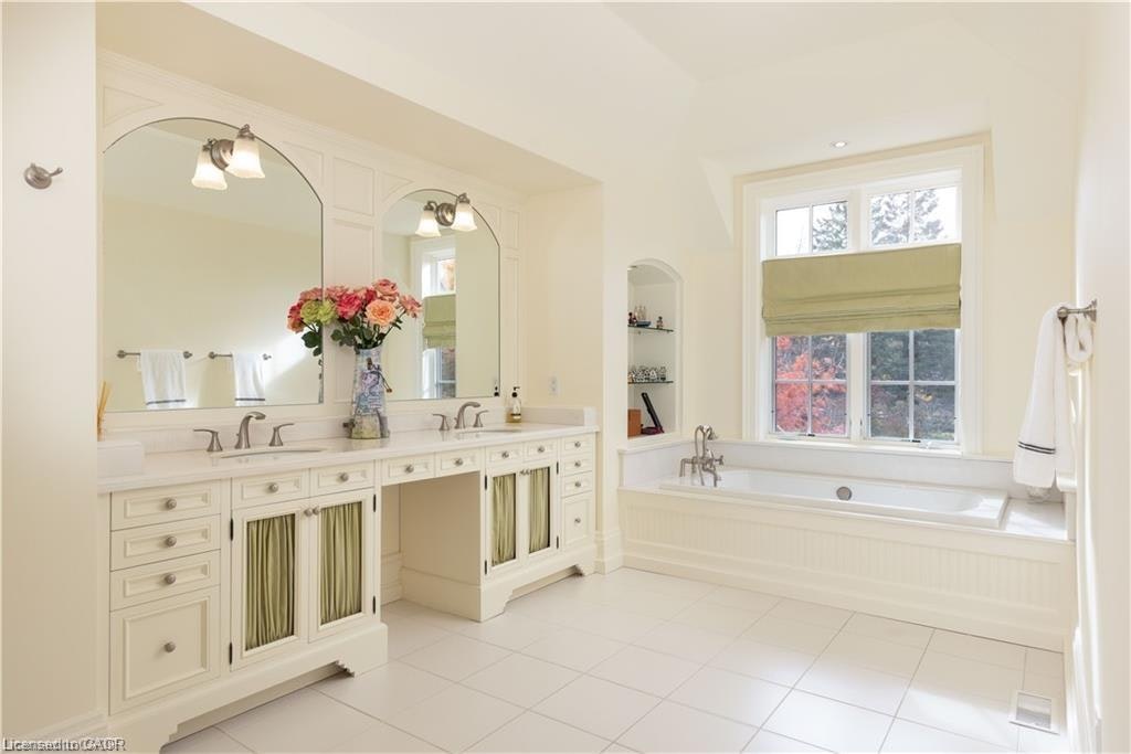 1081 Argyle Drive, Oakville, ON, L6J 1A9 - 35