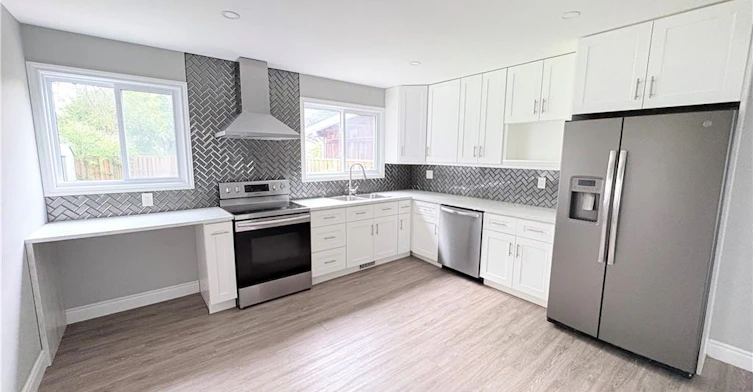 216 Brunswick Crescent, London, ON, N6G 3L2 - 2
