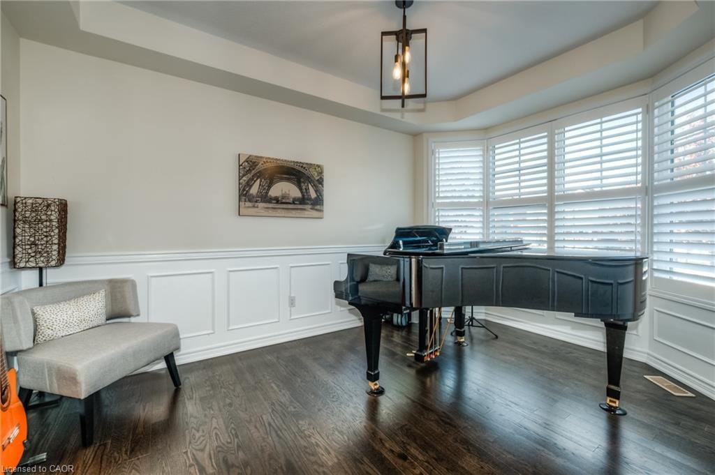 285 Seabrook Drive, Kitchener, ON, N2R 0G3 - 7