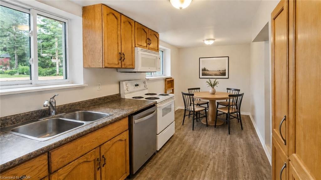 27 Elmhurst Crescent, Guelph, ON, N1H 6C8