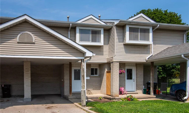 13-125 Sekura Crescent