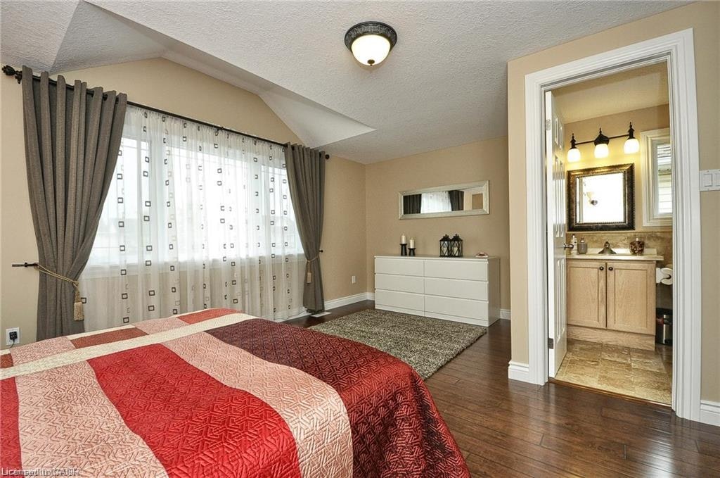 156 Copper Leaf Street, Kitchener, ON, N2E 3V9 - 9