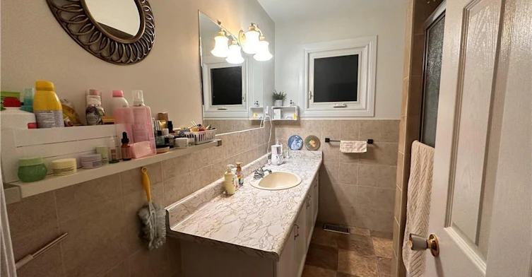 Main-357 Mohawk Road W, Hamilton, ON, L9C 1W5 - 3