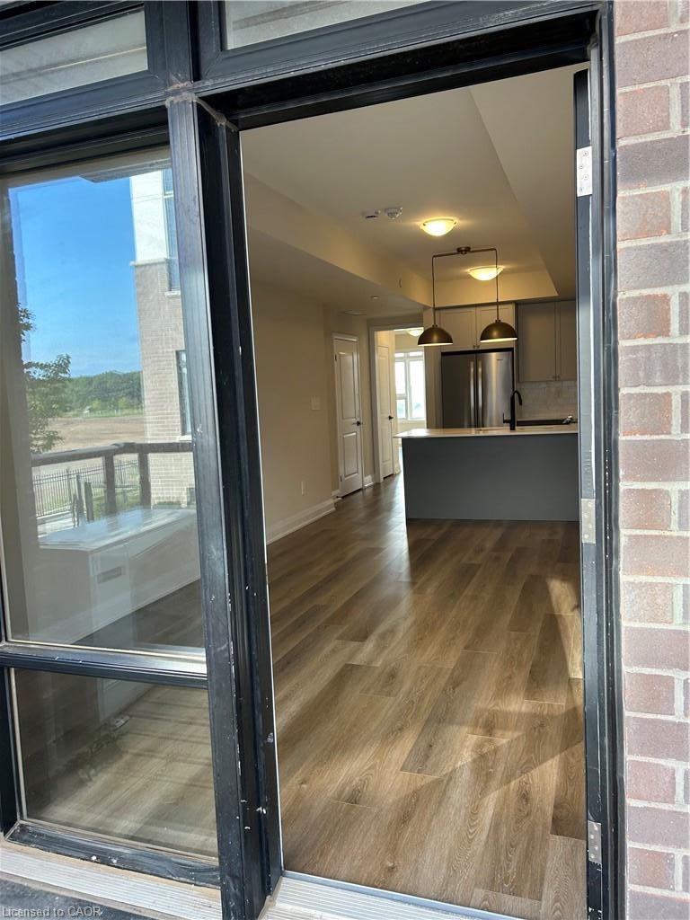 106-1581 Rose Way, Milton, ON, L7M 0L8 - 5