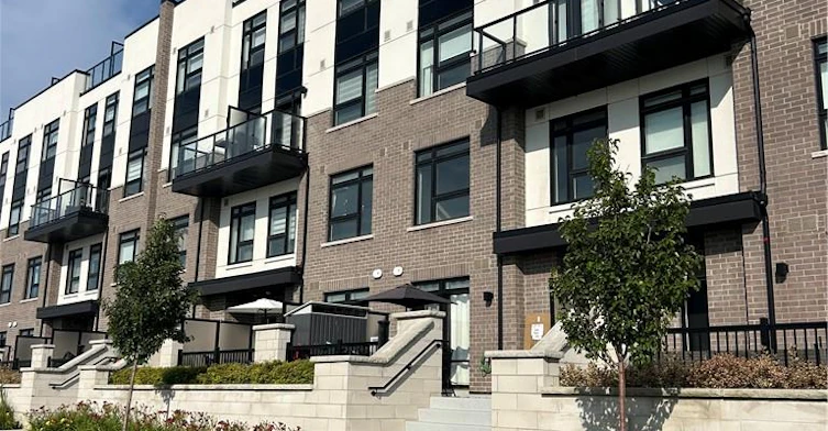 106-1581 Rose Way, Milton, ON, L7M 0L8 - 2