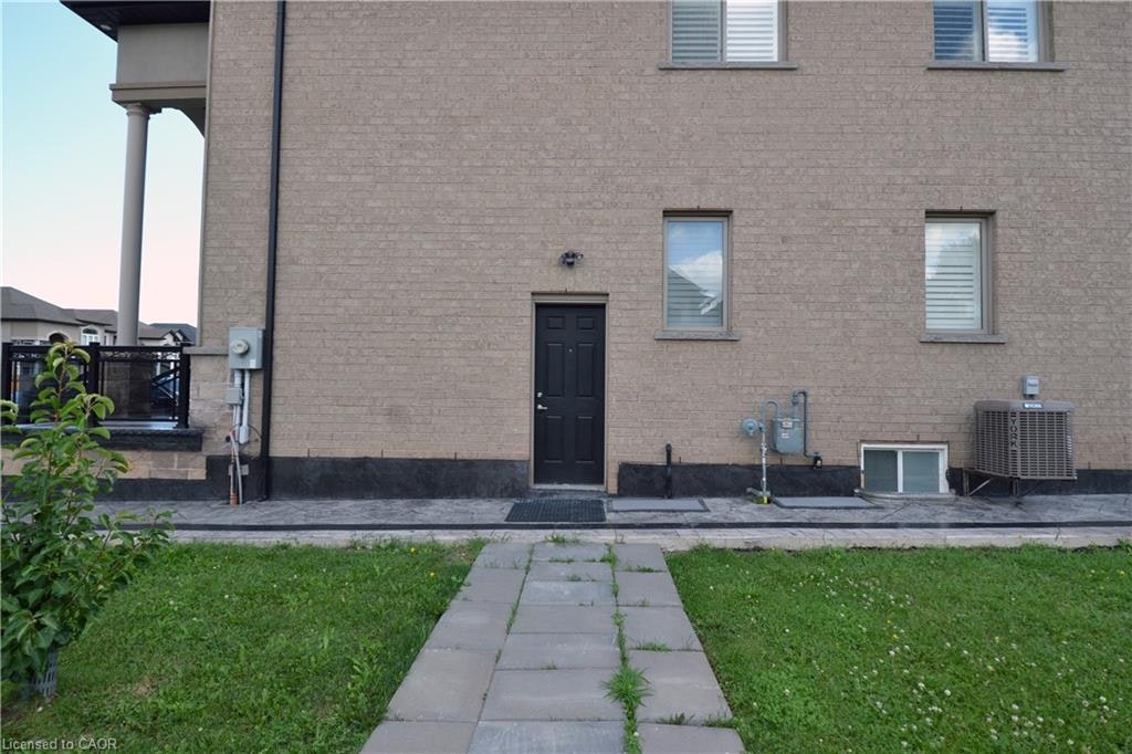 92 Nashville Circle, Hamilton, ON, L8G 5H2 - 3