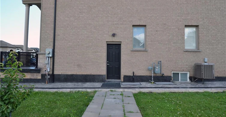 92 Nashville Circle, Hamilton, ON, L8G 5H2 - 3
