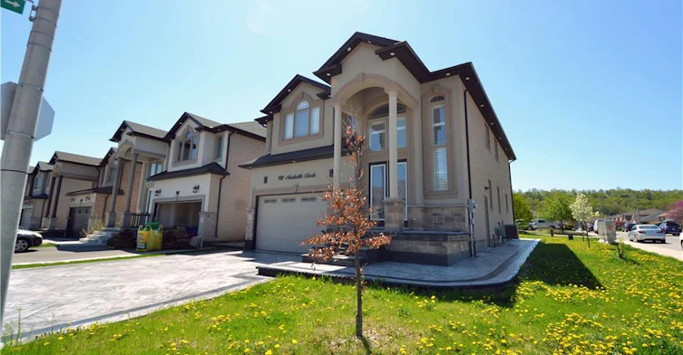 92 Nashville Circle, Hamilton, ON, L8G 5H2